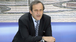 Platini : « La FIFA ? Je dois réfléchir »