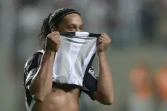 Ronaldinho brille en Copa Libertadores