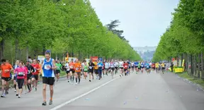 Some remporte le marathon de Paris