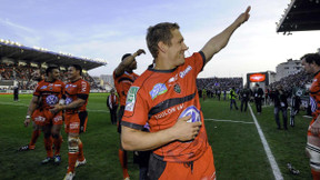 Wilkinson prolonge d’un an