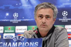 Chelsea : Le joli geste de José Mourinho en conférence de presse (vidéo)