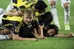 Sow offre la Coupe à Fenerbahçe