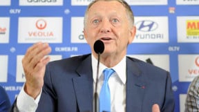 Mercato - OL : Aulas répond à Ménès pour Gomis