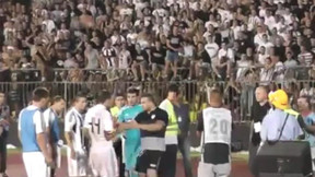 Vidéo : Un ultra du Partizan retire le brassard au capitaine