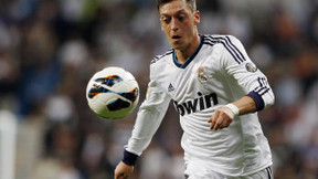 Mercato - Manchester United : Une offre de 45 M€ pour Özil ?