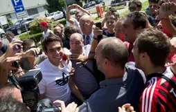 Vidéo : L’accueil chaleureux des supporteurs du Milan AC à Kaka