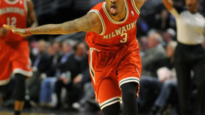 Basket - NBA : Jennings frappé par un rappeur