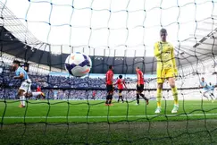 Mercato - Manchester United : Moyes veut prolonger De Gea