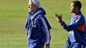 Équipe de France - Domenech : « Evra ? La moitié des joueurs pense sûrement la même chose que lui »