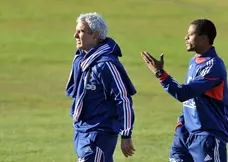 Équipe de France - Domenech : « Evra ? La moitié des joueurs pense sûrement la même chose que lui »