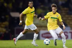 Barcelone : Neymar rend hommage à Robinho !