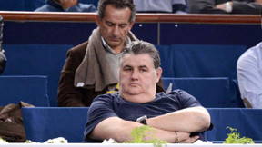 Clash Evra : Pierre Ménès fait 4 jongles ! (vidéo)