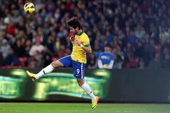 Mercato - Arsenal : Un international brésilien aux côtés de Giroud ?