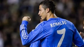 Real Madrid : Cristiano Ronaldo se met torse nu pour une spectatrice (vidéo)