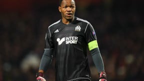 OM - Mandanda : « Le groupe était toujours derrière Baup »