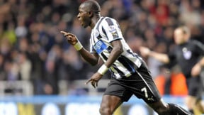 Newcastle : Moussa Sissoko gifle involontairement un arbitre (vidéo)