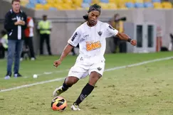 Le superbe coup franc de Ronaldinho (vidéo)