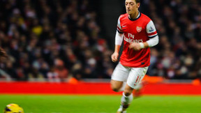 Arsenal : Thierry Henry vole au secours de Mesut Özil