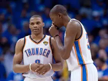 Basket - NBA : La performance historique du duo Durant - Westbrook !