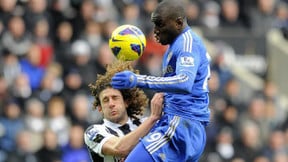 Mercato - Chelsea : Mourinho scelle le sort de Demba Ba !