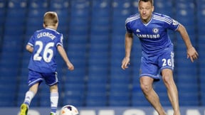 Chelsea : John Terry défie son fils à Stamford Bridge (vidéo)