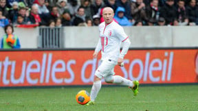 LOSC - Balmont : « En Angleterre, le public se lève quand il voit un tacle »