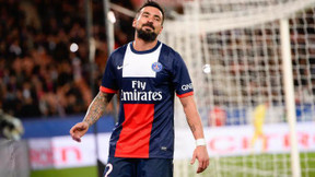 PSG - Pierre Ménès : « Lavezzi, il a quand même les pieds carrés… »