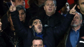 Manchester United : Maradona rend visite aux Red Devils !