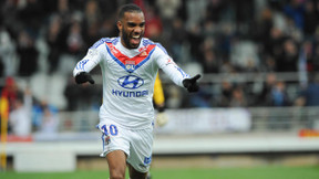 Mercato - OL : Aulas annonce la couleur pour Lacazette