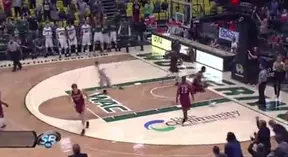 Basket : Impressionnante bagarre générale lors d’un match universitaire (vidéo)