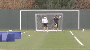 Chelsea : L’entraînement très spécial de Petr Cech (vidéo)