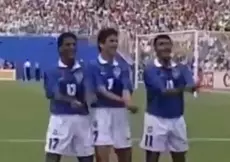 Coupe du Monde 1994 : La mythique célébration de Bebeto (vidéo)