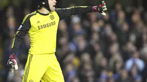 Mercato - Chelsea : Le violent avertissement de Cech à Courtois !