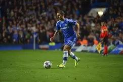 Mercato - PSG/Chelsea : Un échange Cavani-Hazard ? Pierre Ménès donne son avis