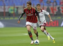Italie : Le Milan AC dévoile ses nouveaux maillots !