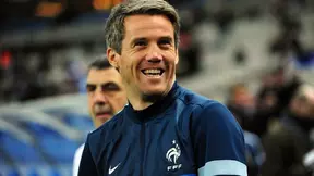 Équipe de France : Landreau réagit à la polémique Ruffier