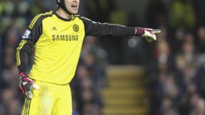 Mercato - Chelsea : Barcelone et le Real Madrid sondés pour l’avenir de Petr Cech ?