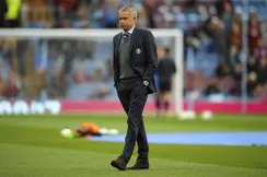 Chelsea : Mourinho pas tendre avec sa défense !