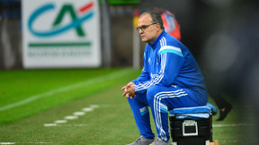 OM : L’image de Bielsa et sa glacière détournée pour la vente de vêtements !