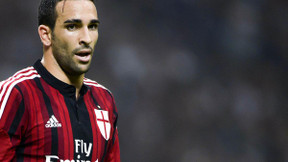 Mercato - OL/OM : Adil Rami tenté par un transfert vers l’OL ?