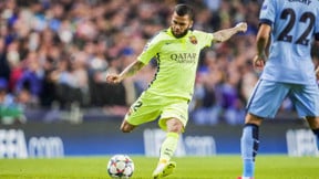 Mercato - PSG/Barcelone : Ce nouvel indice qui confirmerait le départ de Daniel Alves !