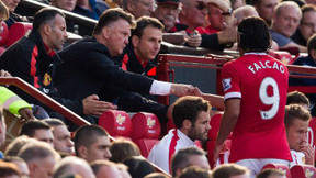 Mercato - Manchester United : Humiliation, Falcao, temps de jeu… Van Gaal met les choses au clair !