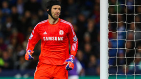 Mercato - Arsenal/PSG/Chelsea : L’agent de Petr Cech annonce des discussions !