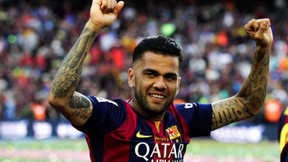 Mercato - PSG/Barcelone : Un nouveau prétendant de renom pour Daniel Alves ?