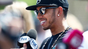 Formule 1 : Lewis Hamilton littéralement encensé par Bernie Ecclestone !