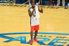 Basket - NBA : Le selfie de LeBron James en plein match !