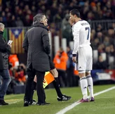 Mercato - PSG : Cristiano Ronaldo, Mourinho… La presse anglaise confirme un problème pour Paris !