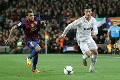 Barcelone/Real Madrid : Daniel Alves glisse un nouveau tacle à Cristiano Ronaldo en encensant Messi