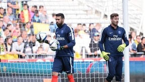 Mercato - PSG : Un club de Premier League sort du silence pour Sirigu !