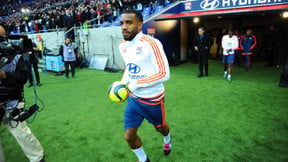 Mercato - OL/PSG : Alexandre Lacazette parle ouvertement d’un départ en Premier League !